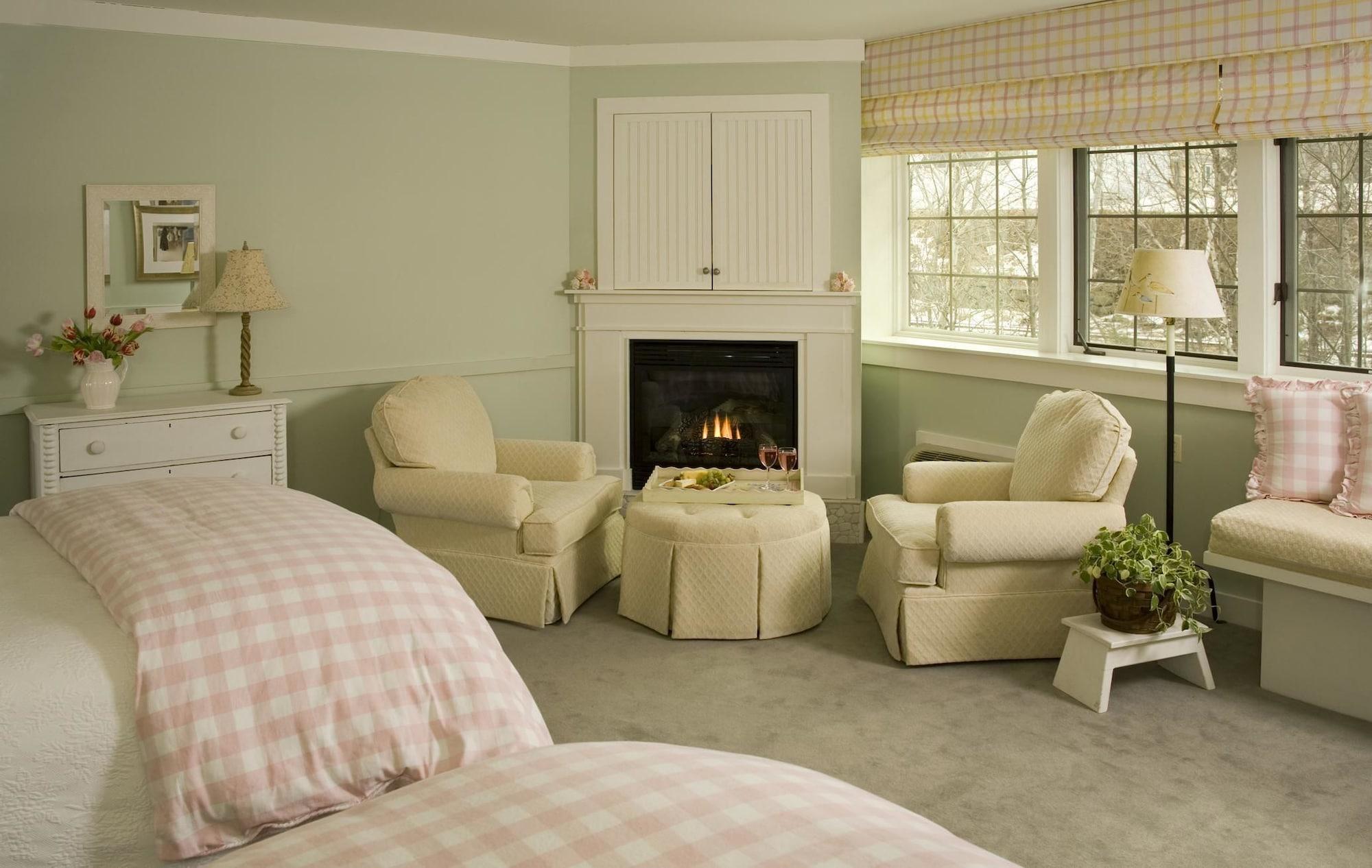 Lake Opechee Inn And Spa Laconia Extérieur photo